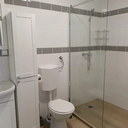 דירה Maros Gyongye Vendeghaz